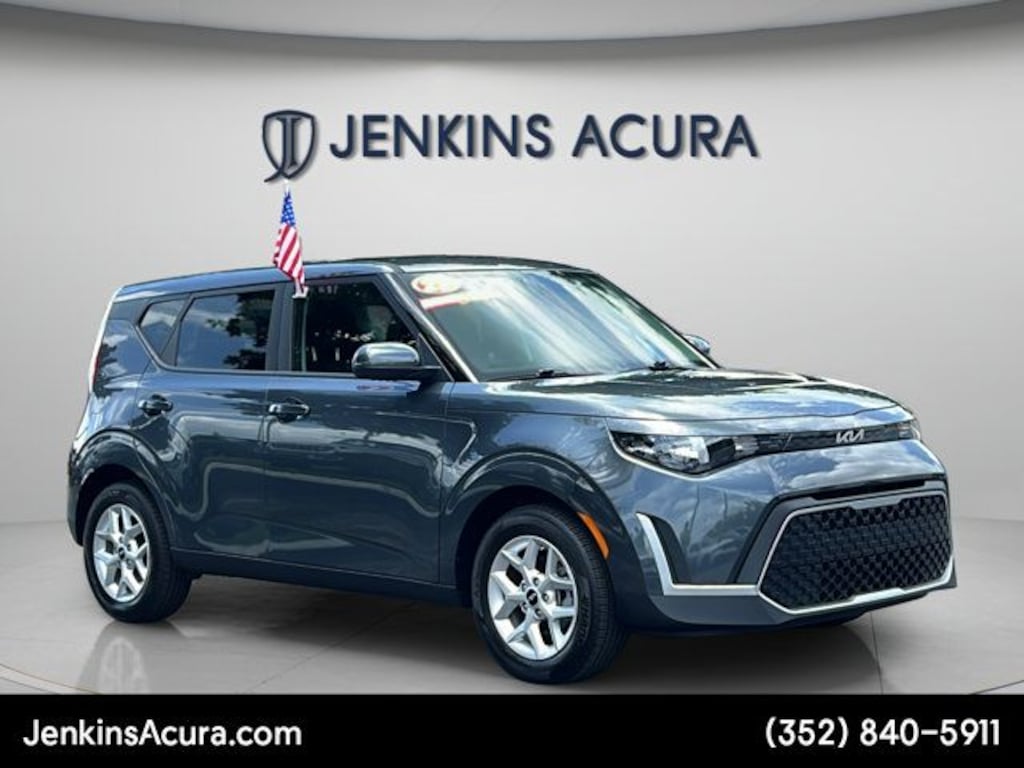 Used 2025 Kia Soul LX Hatchback