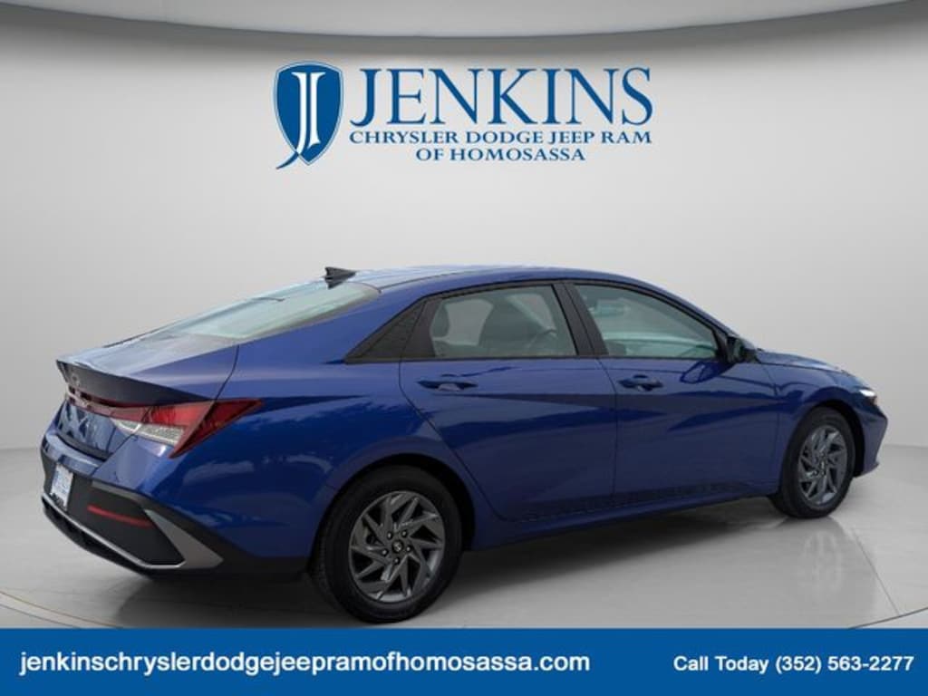 Used 2024 Hyundai Elantra SEL Sedan