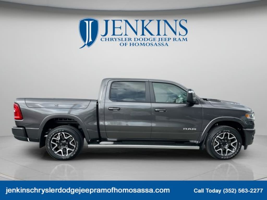 New 2026 Ram 1500 LARAMIE CREW CAB 4X4 5'7 BOX Pickup