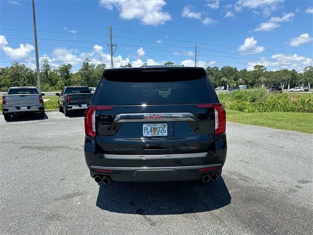 2023 Gmc Yukon AT4 photo 2