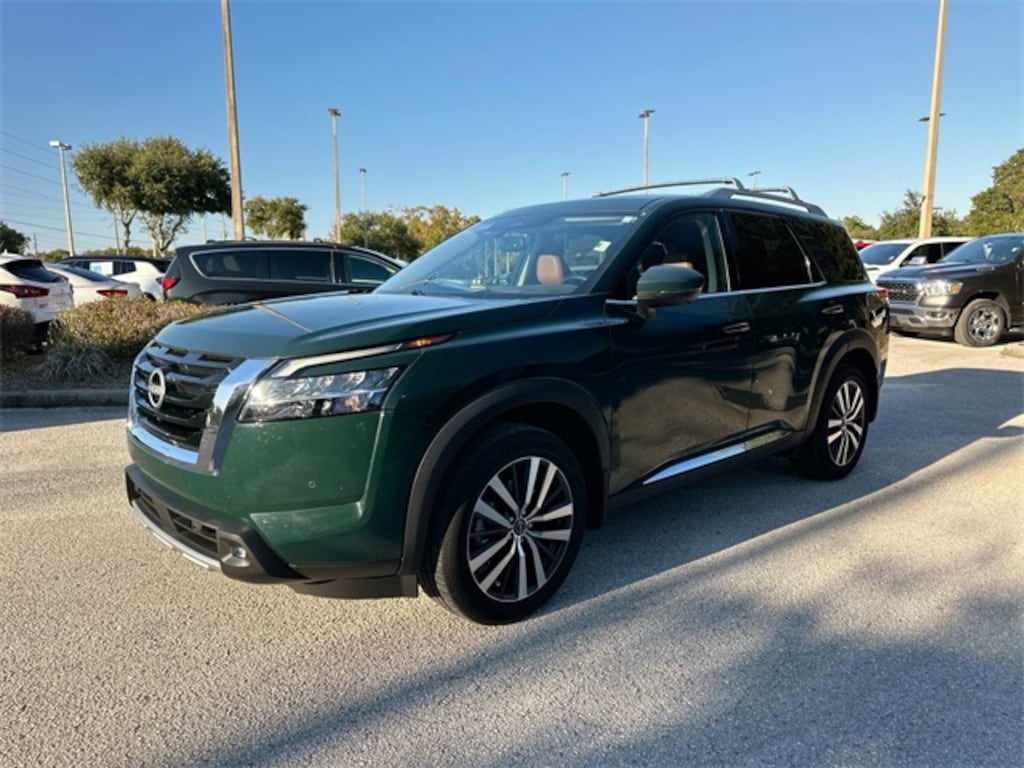 Used 2022 Nissan Pathfinder Platinum SUV