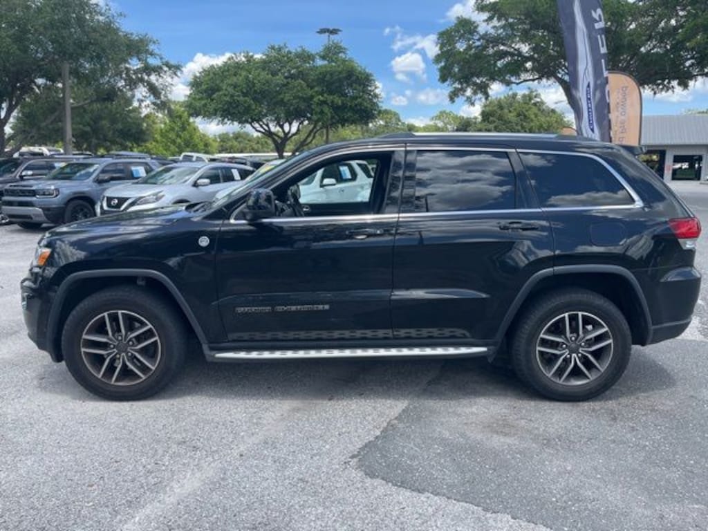 Used 2020 Jeep Grand Cherokee Laredo SUV