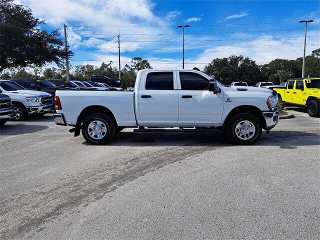 2024 Ram 3500 Tradesman photo 3