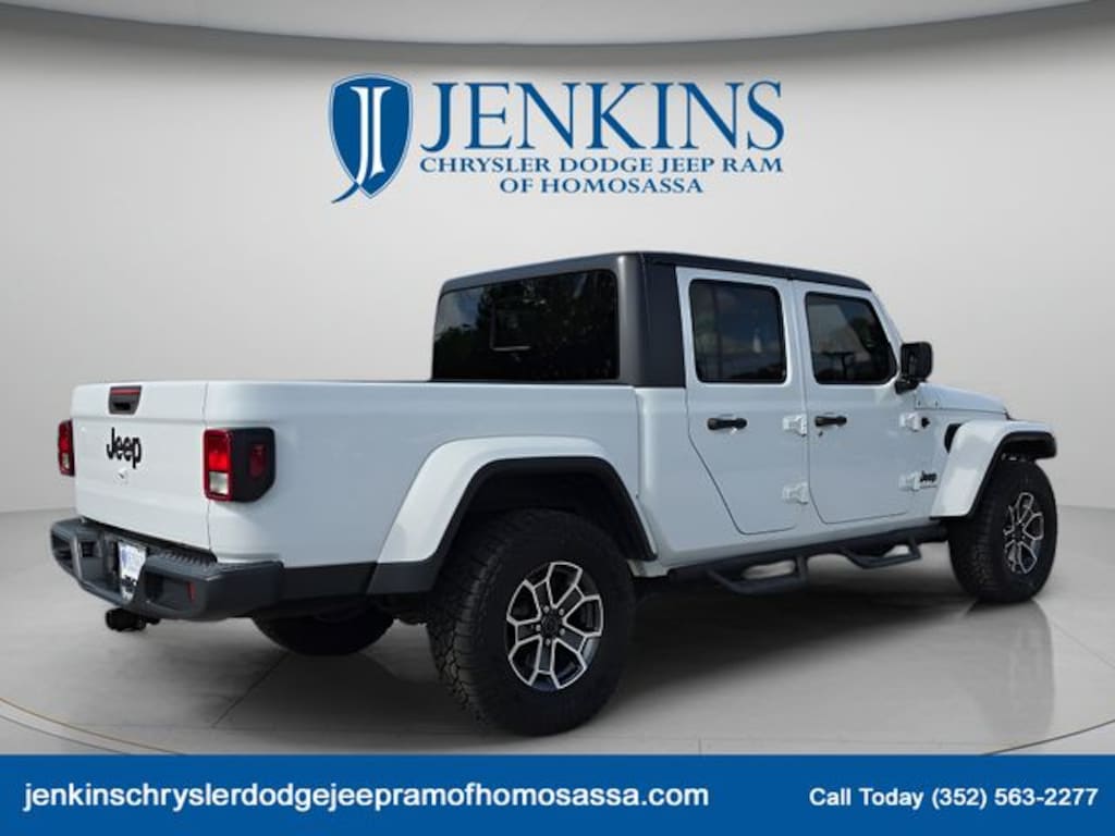 Used 2020 Jeep Gladiator Sport Truck Crew Cab