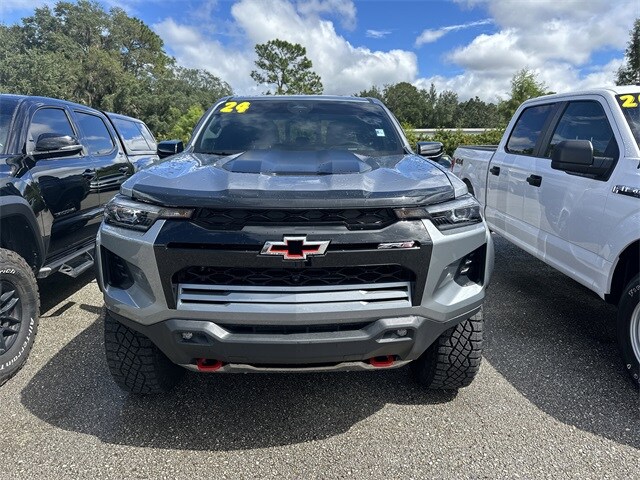2024 Chevrolet Colorado ZR2 photo 2