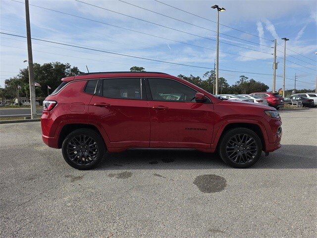 2022 Jeep Compass Limited photo 2