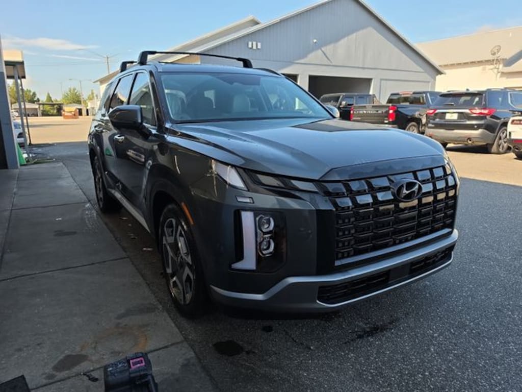 Used 2025 Hyundai Palisade SEL Premium SUV
