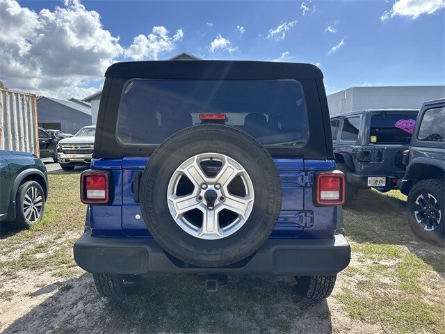 2018 Jeep Wrangler Sport photo 2