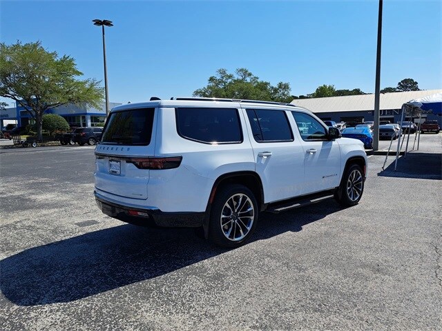 2024 Jeep Grand Wagoneer III photo 4