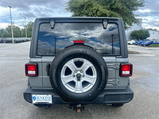 2022 Jeep Wrangler Sport S photo 4