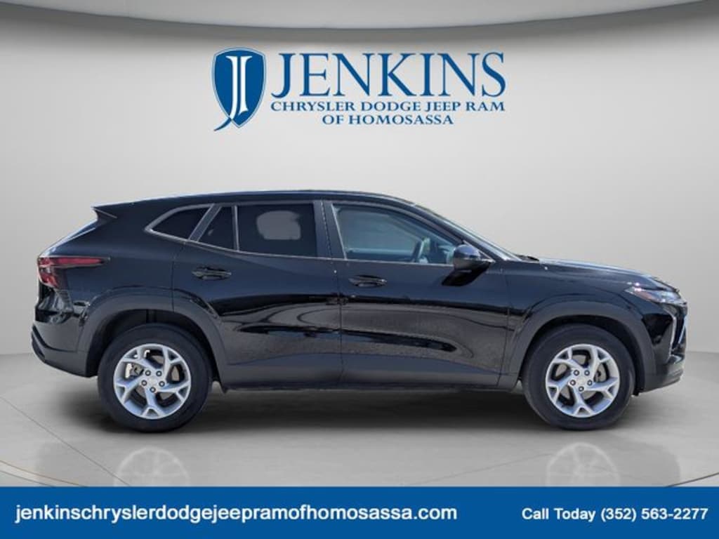 Used 2024 Chevrolet Trax LS SUV