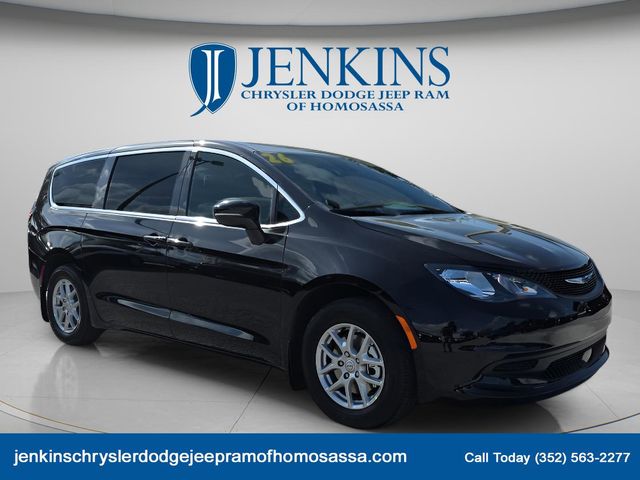 2026 Chrysler Voyager LX's photo