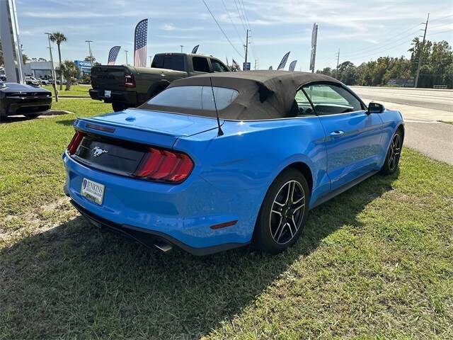 2023 Ford Mustang EcoBoost Premium Convertible photo 3