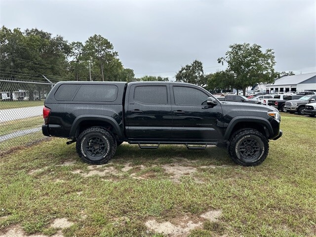 2021 Toyota Tacoma V6 4x4 photo 4
