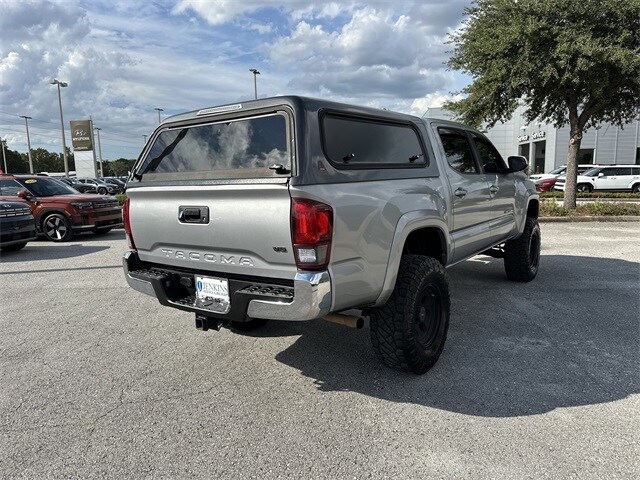 2019 Toyota Tacoma SR5 V6 4x4 photo 3
