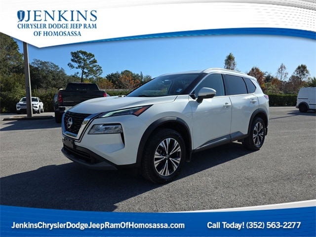 2021 Nissan Rogue SV's photo