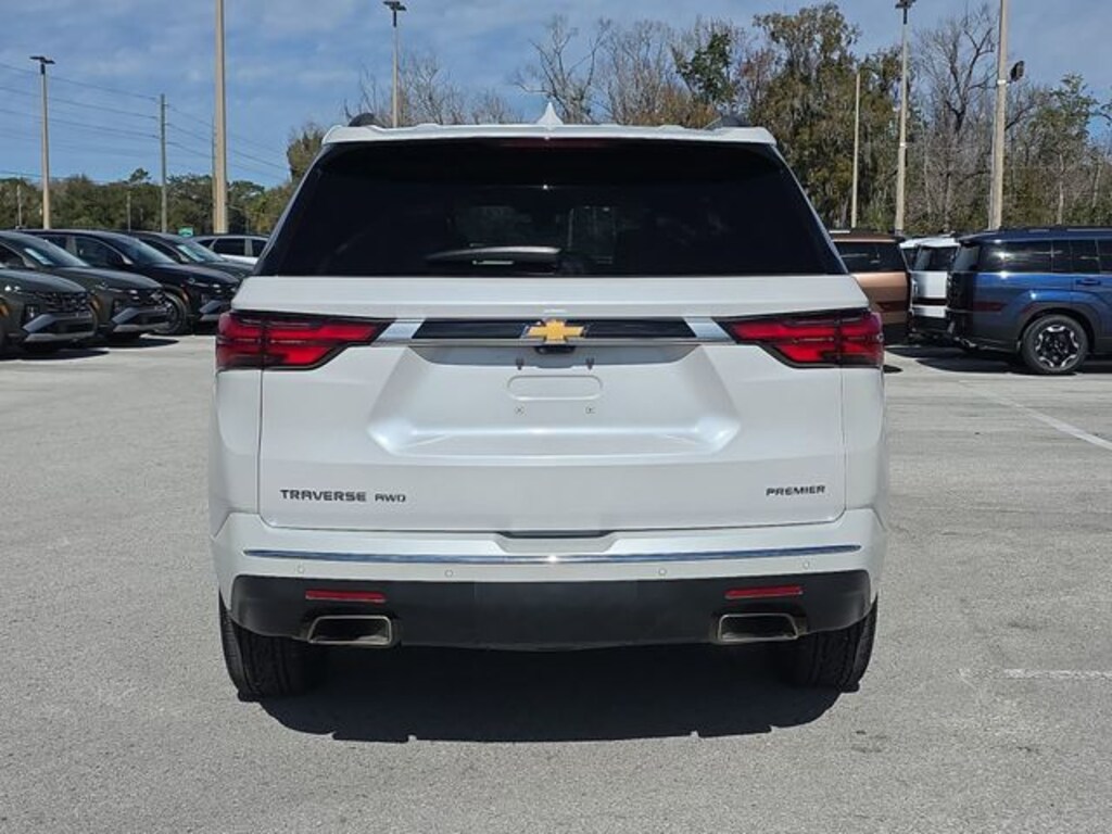 Used 2022 Chevrolet Traverse Premier SUV