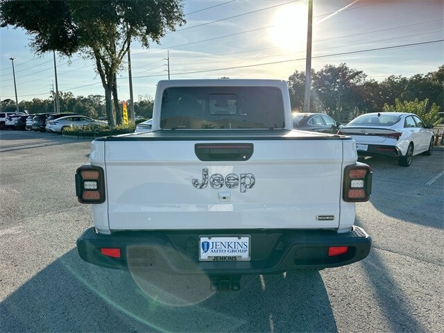 2020 Jeep Gladiator Overland photo 4