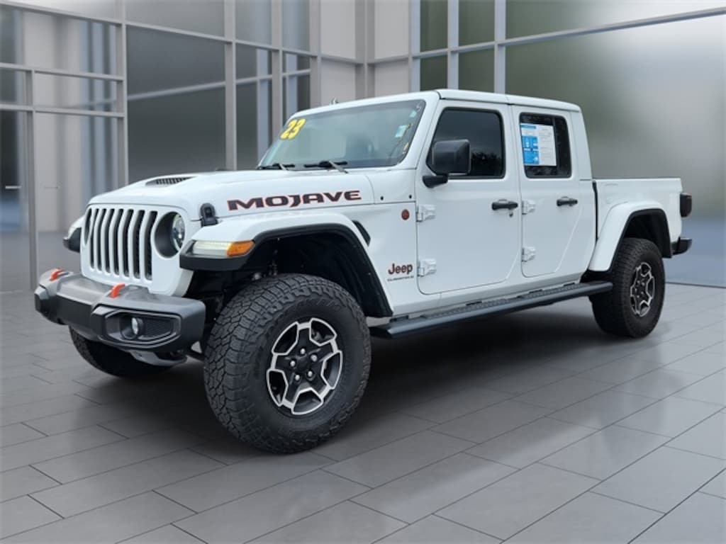 Used 2023 Jeep Gladiator Mojave Truck Crew Cab