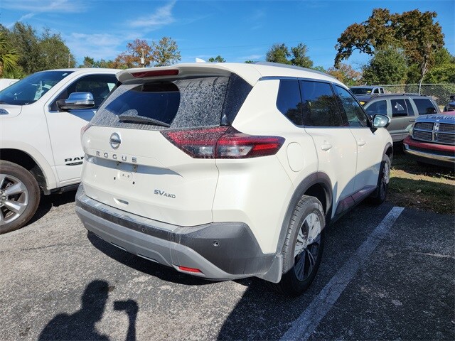 2021 Nissan Rogue SV photo 3
