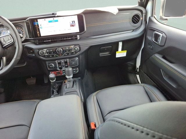 2025 Jeep Wrangler 4-Door Rubicon 392 Final Edition - Photo 17