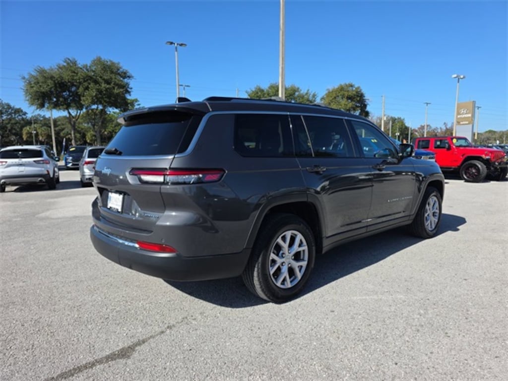 Used 2022 Jeep New Grand Cherokee Limited SUV