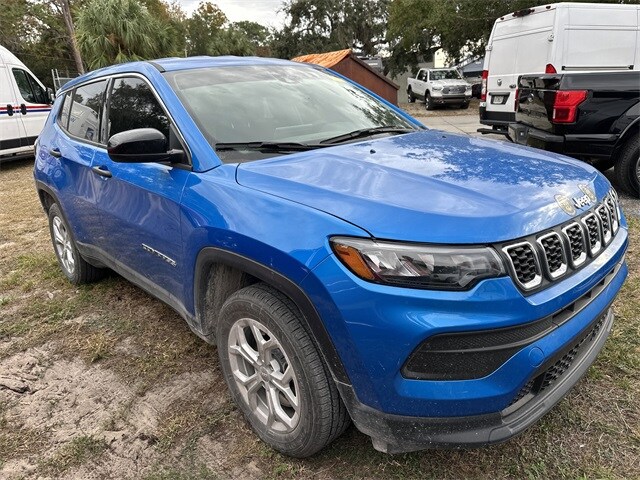 2024 Jeep Compass Sport photo 3