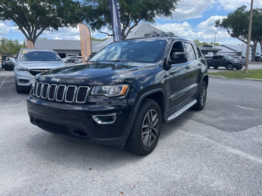 Used 2020 Jeep Grand Cherokee Laredo SUV
