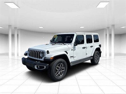 2025 Jeep Wrangler 4-DOOR SAHARA Sport Utility