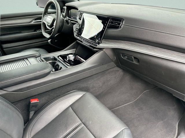 2023 Jeep Wagoneer Series III - Photo 11