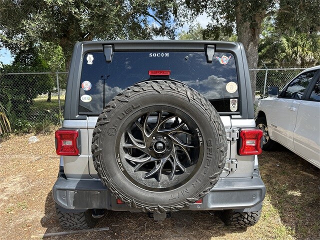 2020 Jeep Wrangler Unlimited Sahara photo 3
