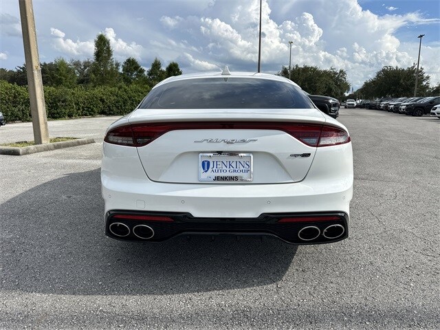 2022 Kia Stinger GT-Line photo 4