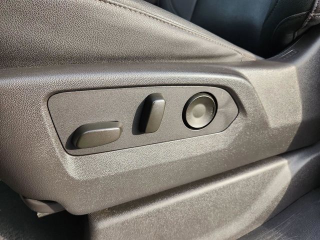 2024 GMC Sierra 1500 SLT - Photo 15