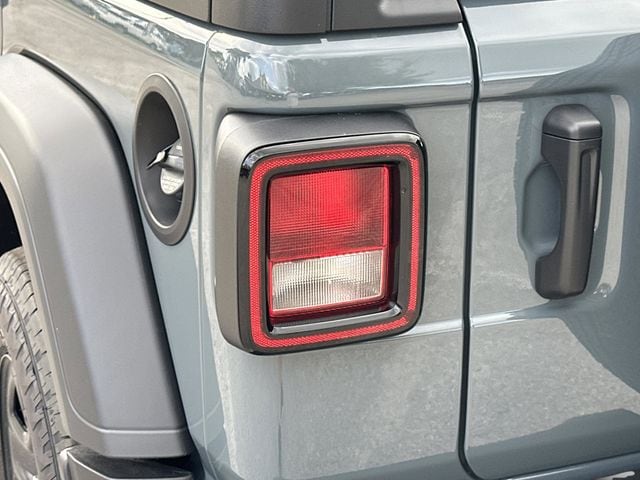 2025 Jeep Wrangler 4-Door Sport - Photo 7