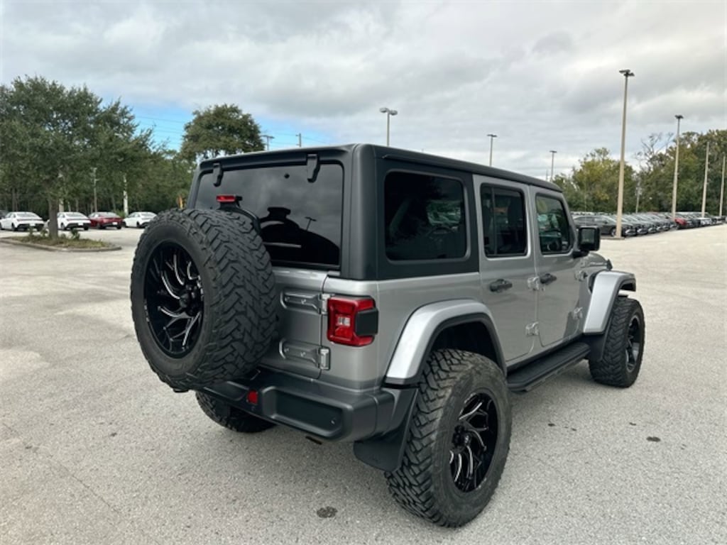 Used 2020 Jeep Wrangler Unlimited Sahara SUV
