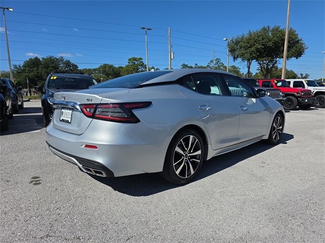 2023 Nissan Maxima SV photo 3