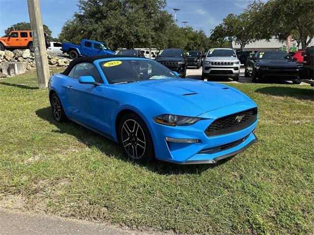 2023 Ford Mustang EcoBoost Premium Convertible photo 3