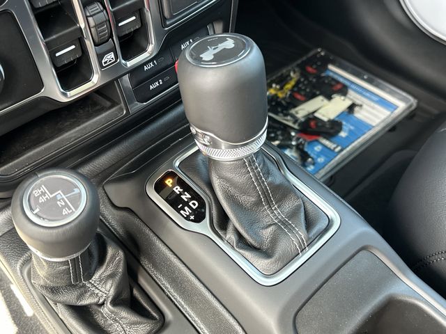 2025 Jeep Wrangler 4-Door Sahara - Photo 24