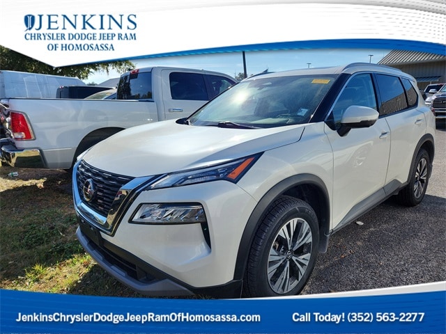 2021 Nissan Rogue SV's photo