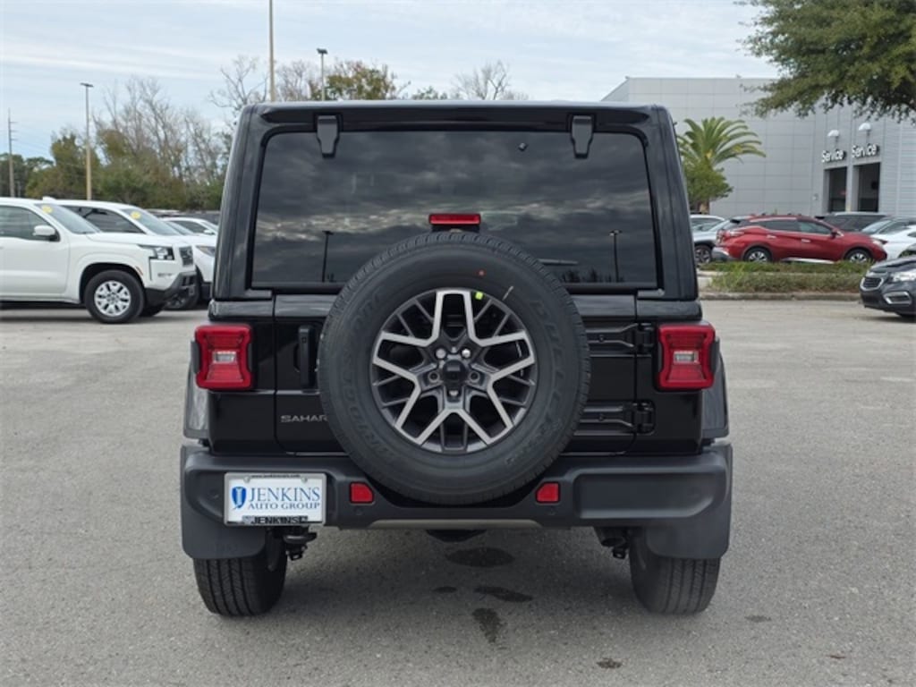 New 2026 Jeep Wrangler 4-DOOR SAHARA Sport Utility