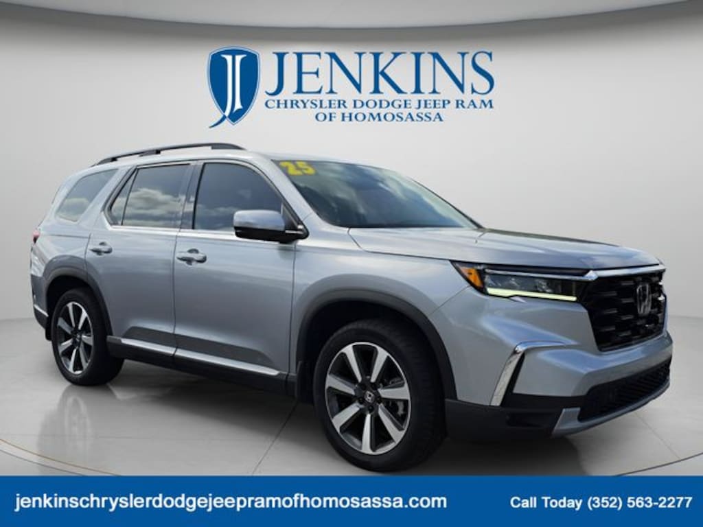 Used 2025 Honda Pilot Touring SUV