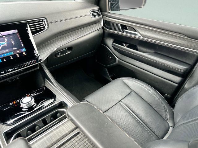 2023 Jeep Wagoneer Series III - Photo 15