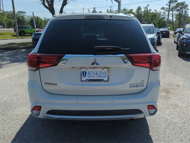 2018 Mitsubishi Outlander PHEV GT S-AWC photo 2