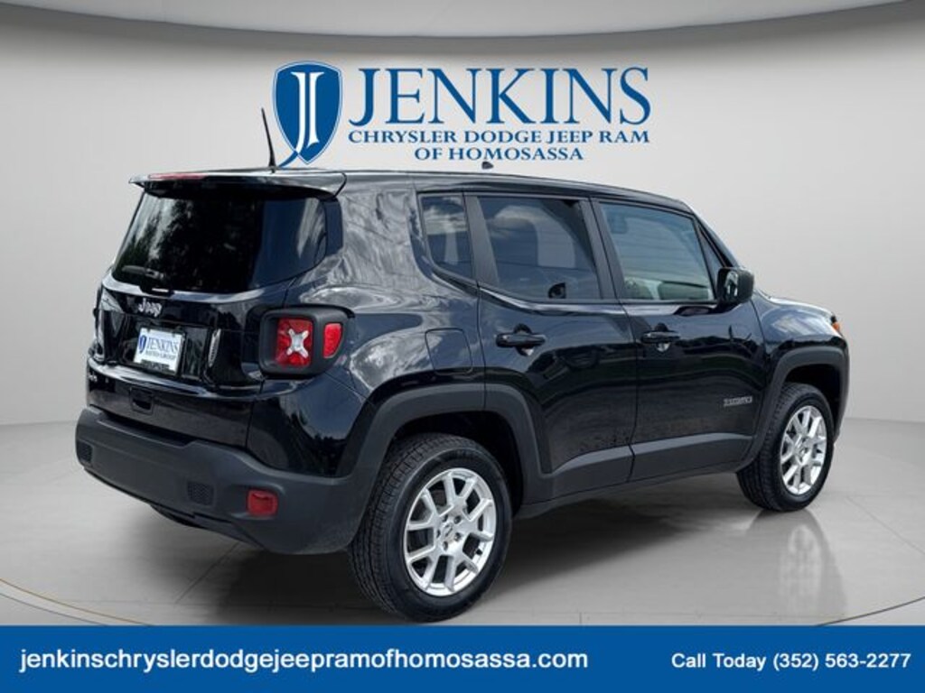 Used 2023 Jeep Renegade Latitude SUV