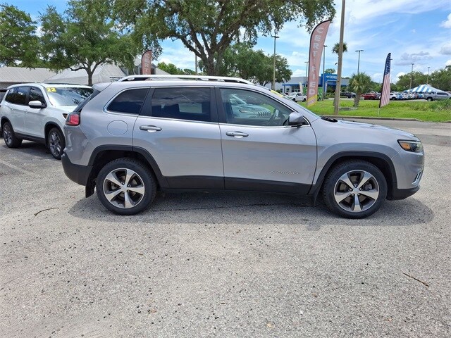 2020 Jeep Cherokee Limited photo 2