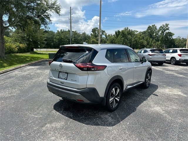 2022 Nissan Rogue SL photo 4
