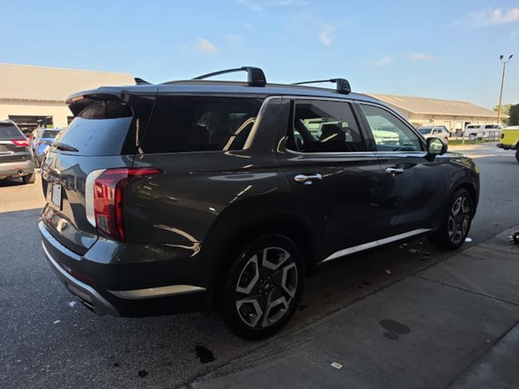 Used 2025 Hyundai Palisade SEL Premium SUV