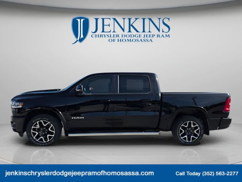 New 2026 Ram 1500 LARAMIE CREW CAB 4X4 5'7 BOX Pickup