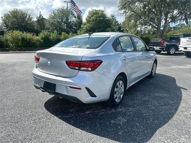 2023 Kia Rio LX photo 4