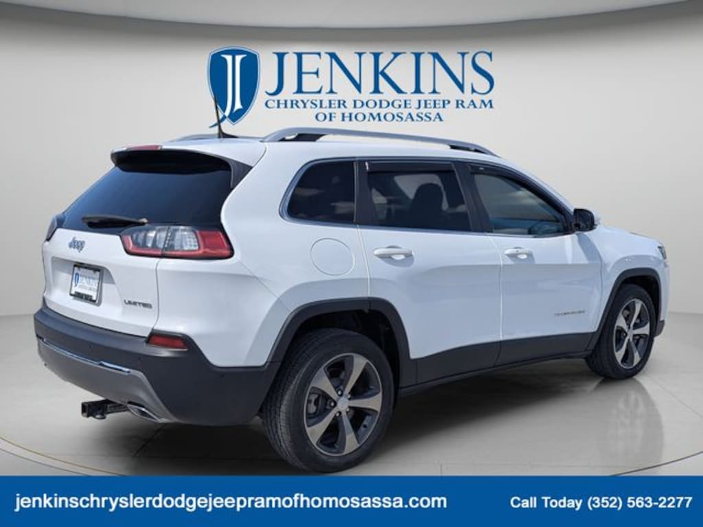 Used 2019 Jeep Cherokee Limited FWD SUV